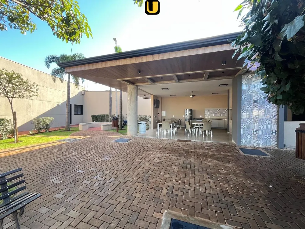 Casa, 3 quartos, 251 m² - Foto 1