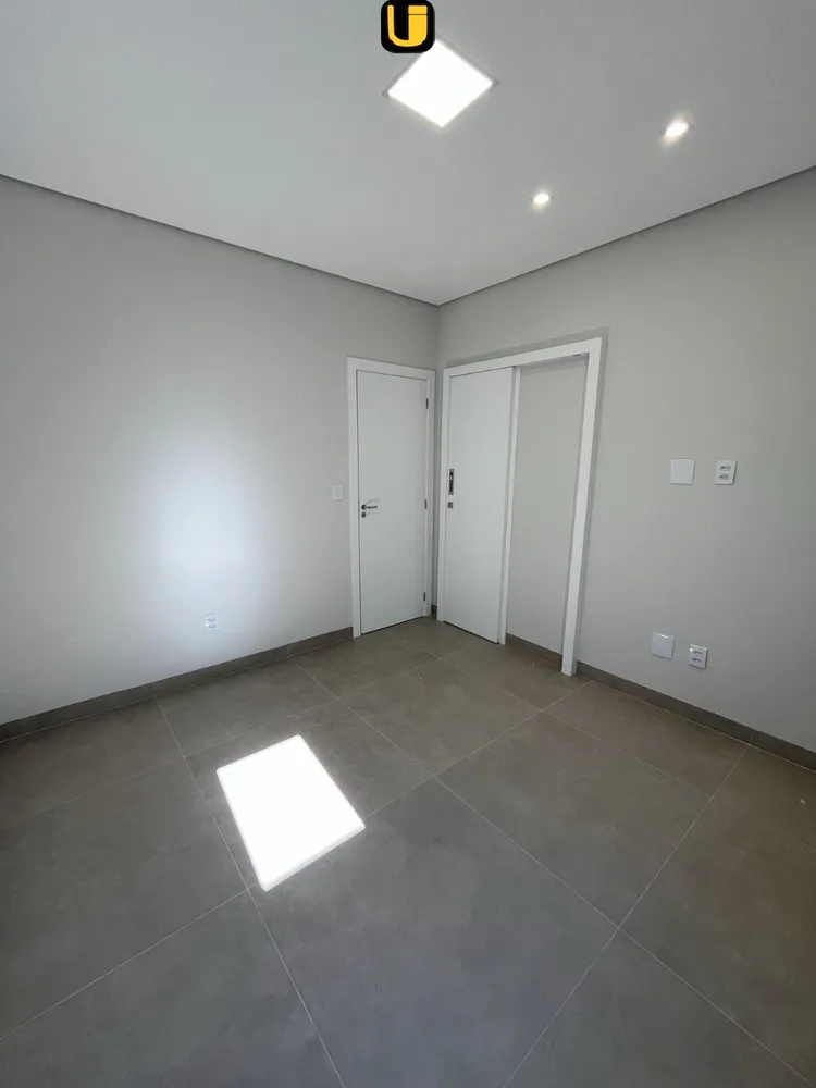 Casa, 3 quartos, 250 m² - Foto 8