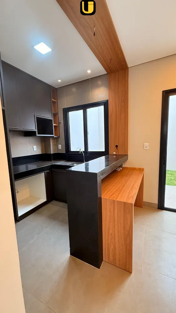 Casa, 2 quartos, 82 m² - Foto 1