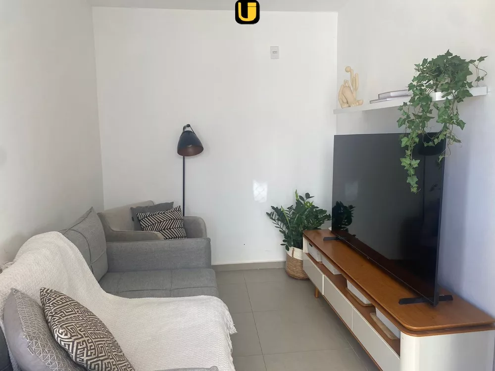 Casa à venda com 3 quartos, 113m² - Foto 1