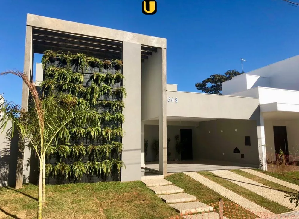 Casa à venda com 3 quartos, 360m² - Foto 1