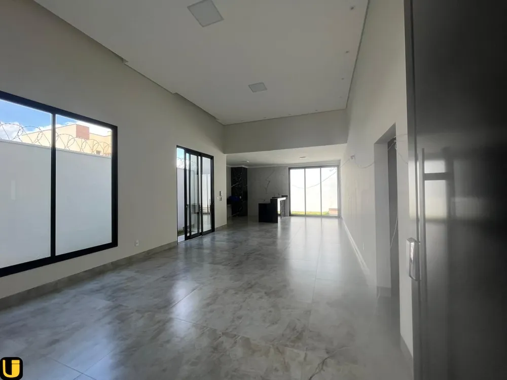 Casa, 3 quartos, 166 m² - Foto 2