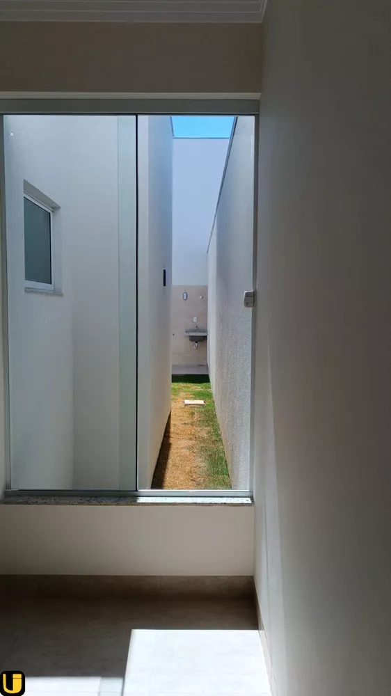 Casa à venda com 2 quartos, 73m² - Foto 3