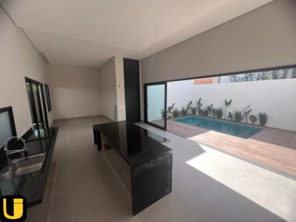 Casa à venda com 3 quartos, 360m² - Foto 4