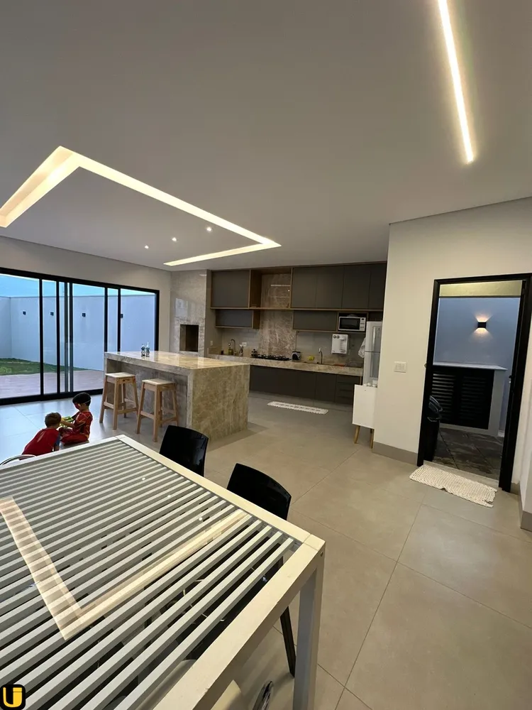 Casa, 3 quartos, 253 m² - Foto 6
