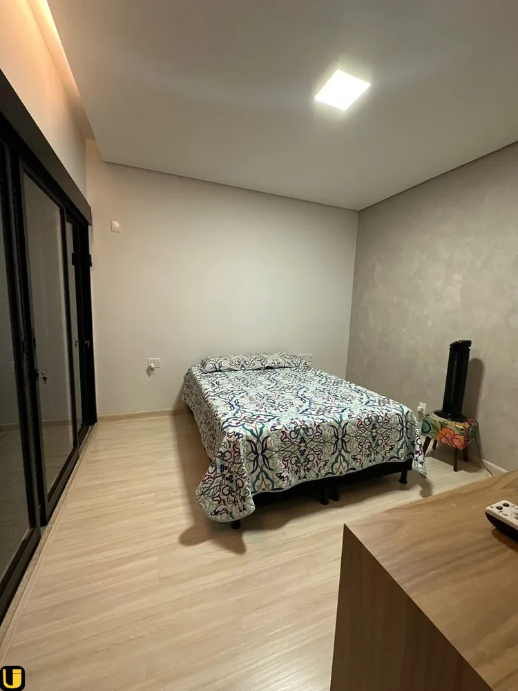 Casa, 3 quartos, 253 m² - Foto 15
