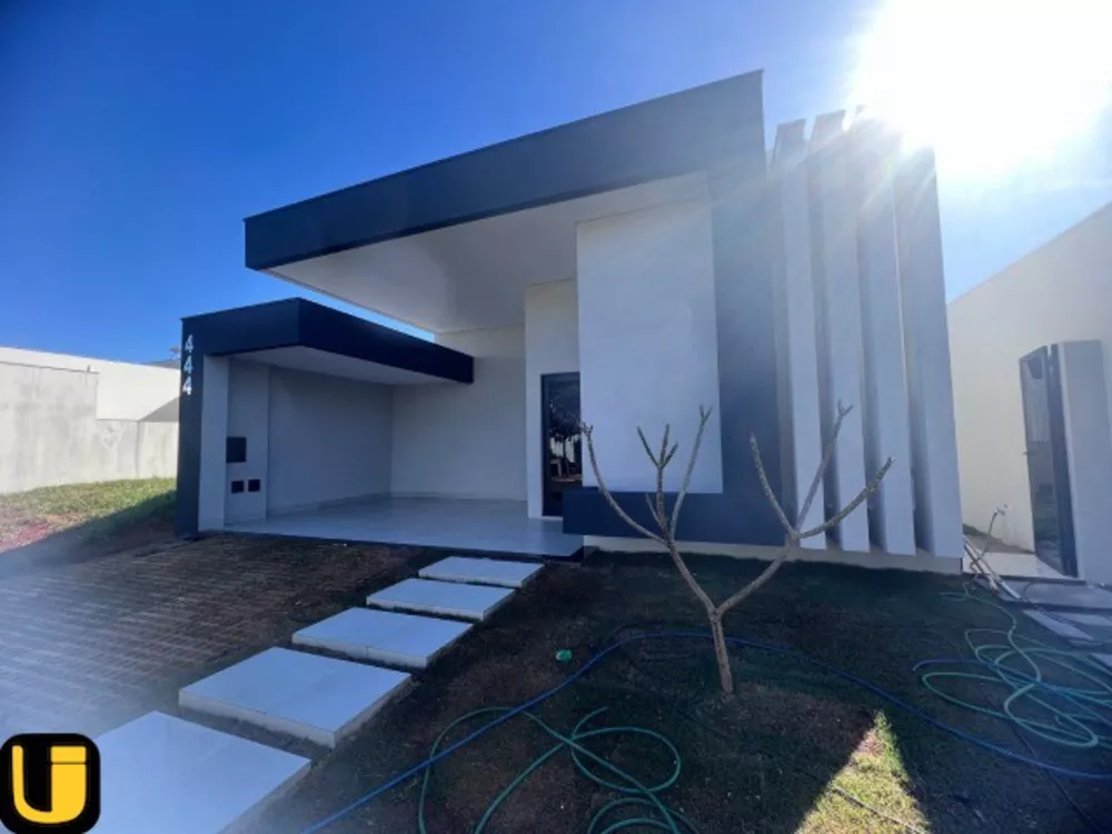 Casa à venda com 3 quartos, 360m² - Foto 2