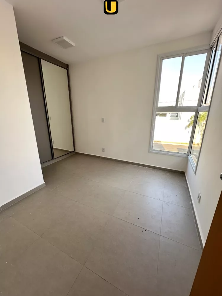 Casa à venda com 3 quartos, 160m² - Foto 3