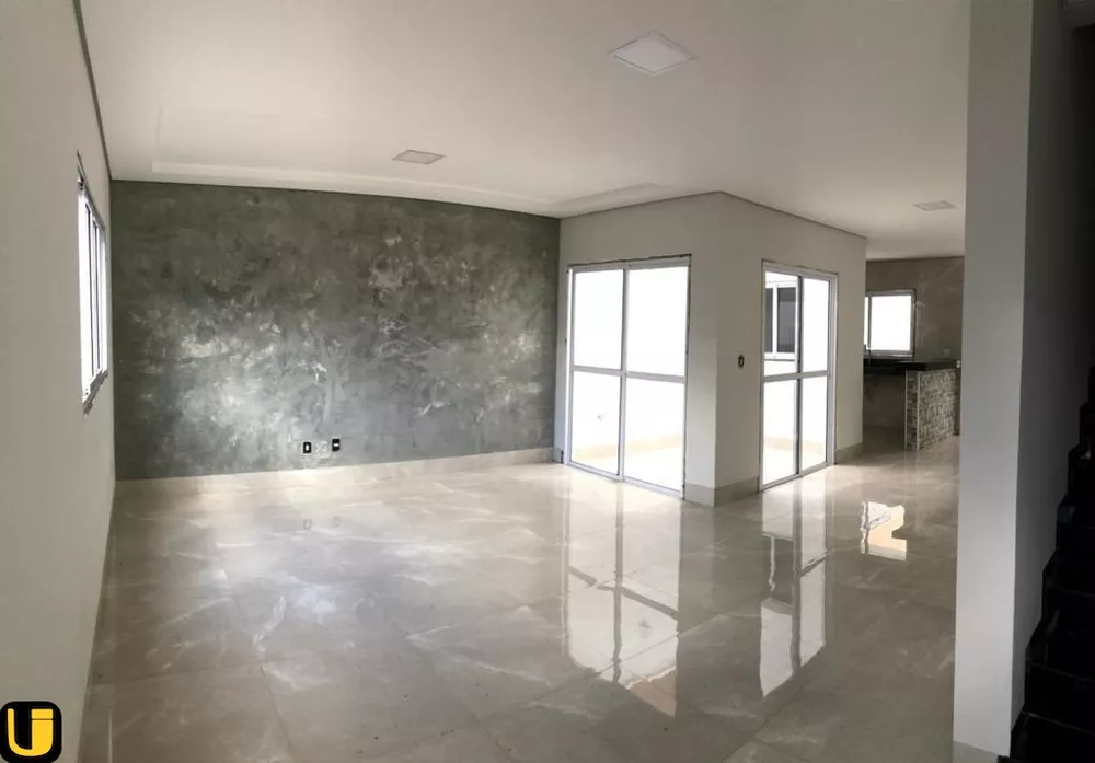 Casa à venda com 3 quartos, 132m² - Foto 3