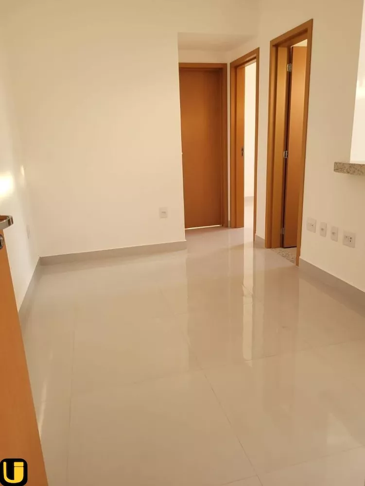 Apartamento à venda com 2 quartos, 51m² - Foto 3