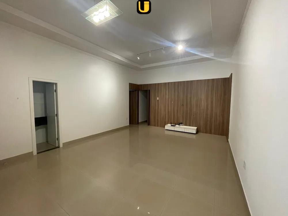 Casa, 3 quartos, 250 m² - Foto 4