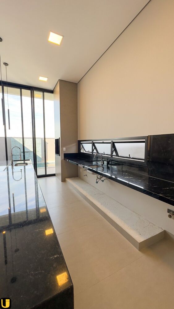 Casa, 4 quartos, 420 m² - Foto 1