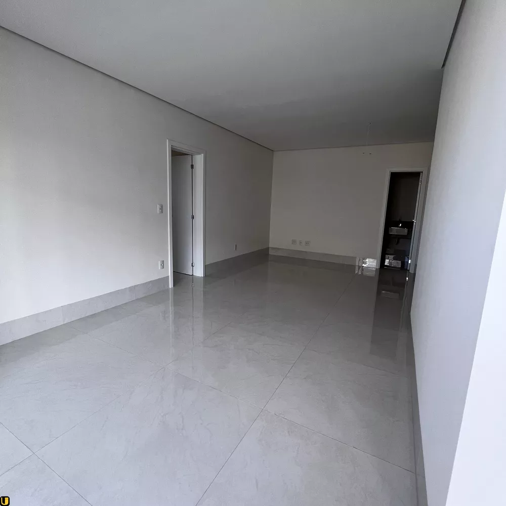 Apartamento à venda com 3 quartos, 111m² - Foto 18