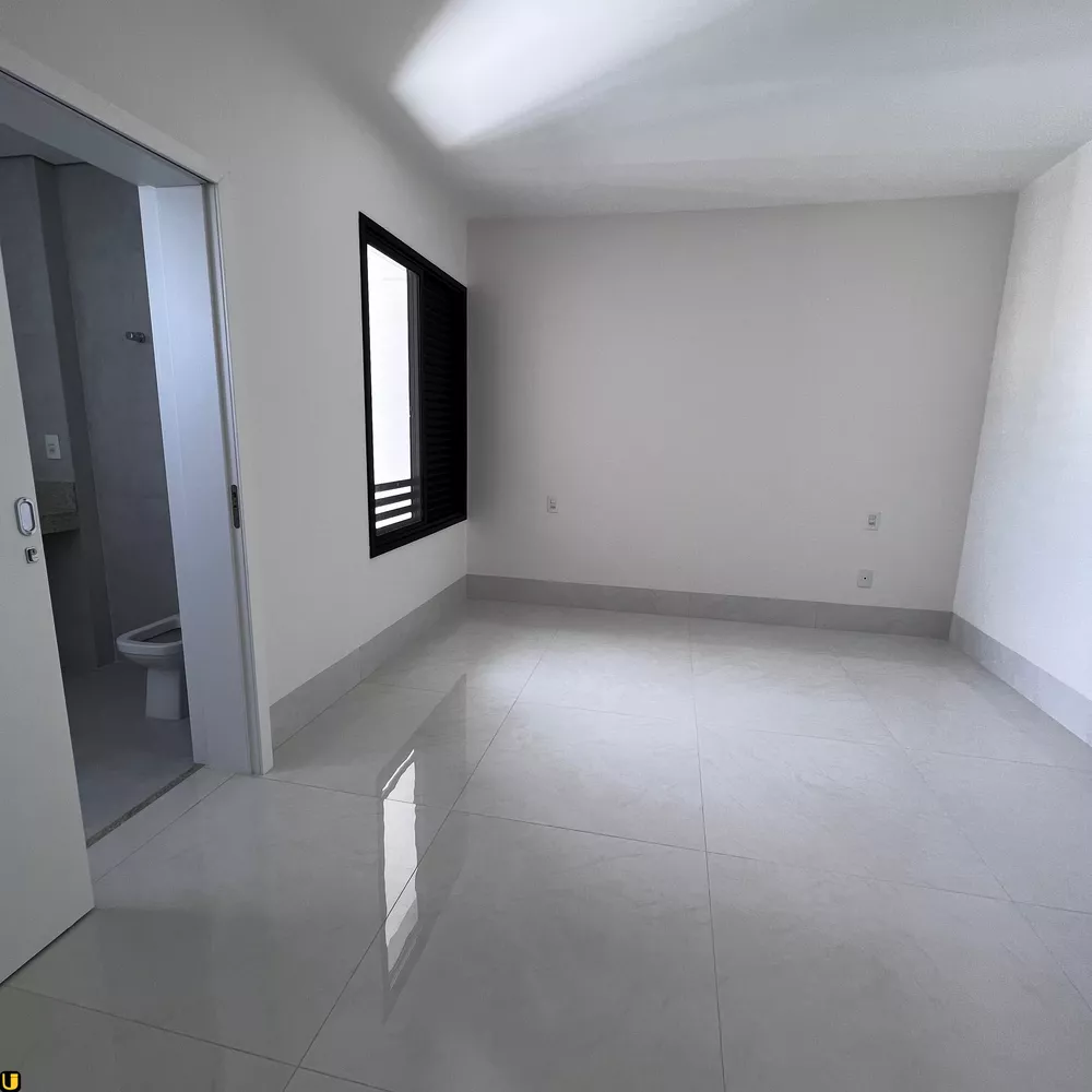 Apartamento à venda com 3 quartos, 111m² - Foto 11