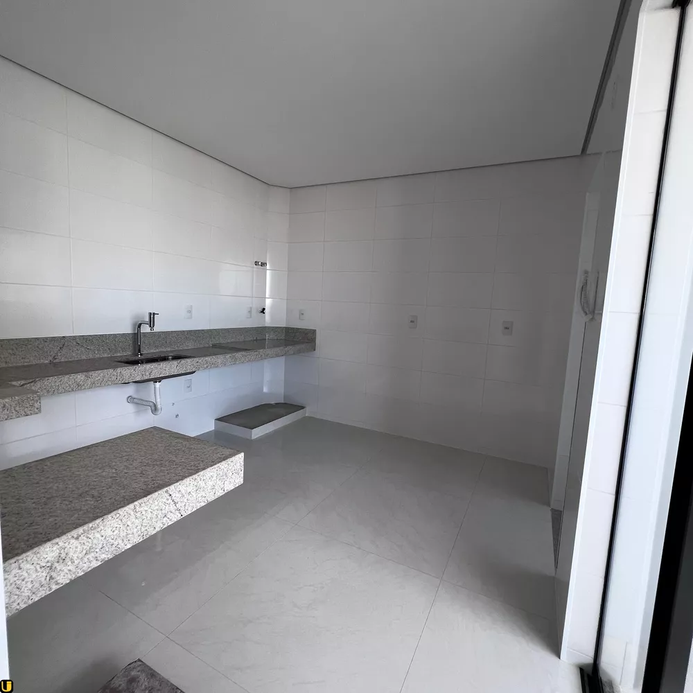 Apartamento à venda com 3 quartos, 111m² - Foto 17