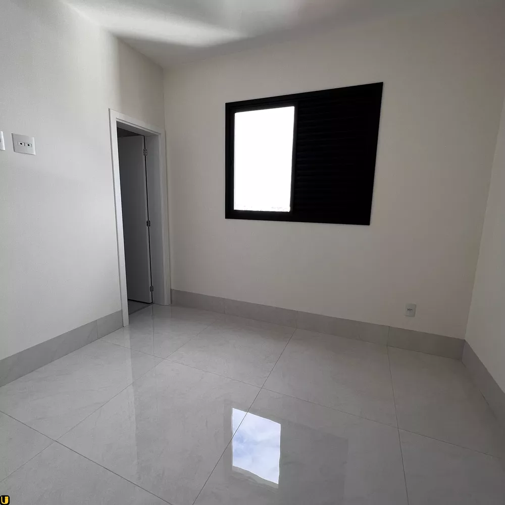 Apartamento à venda com 3 quartos, 111m² - Foto 10