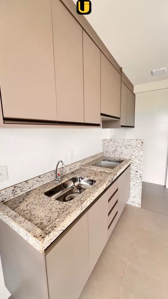 Apartamento à venda com 3 quartos, 66m² - Foto 1