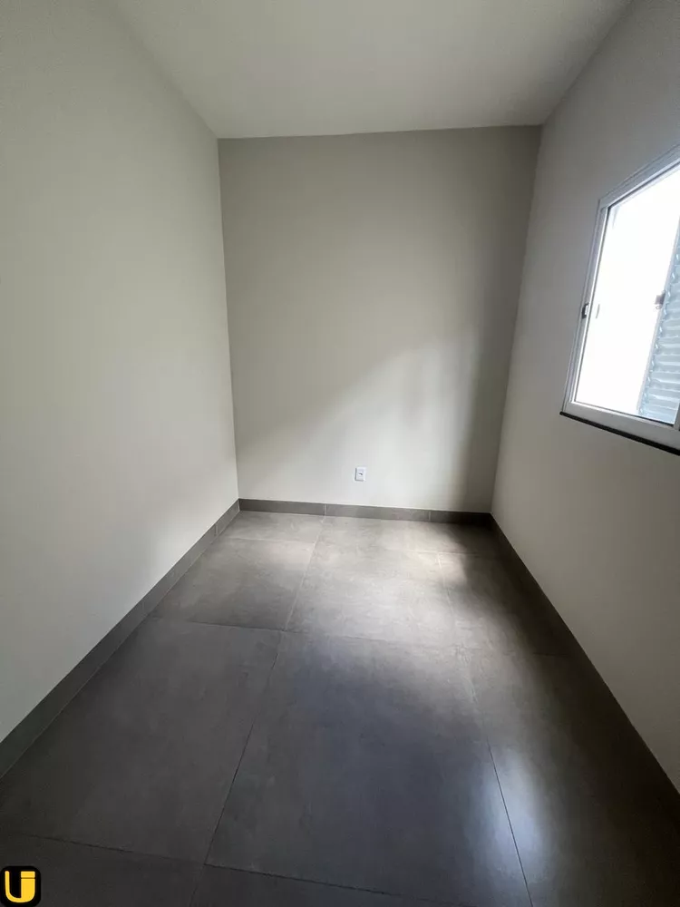 Casa à venda com 3 quartos, 120m² - Foto 9