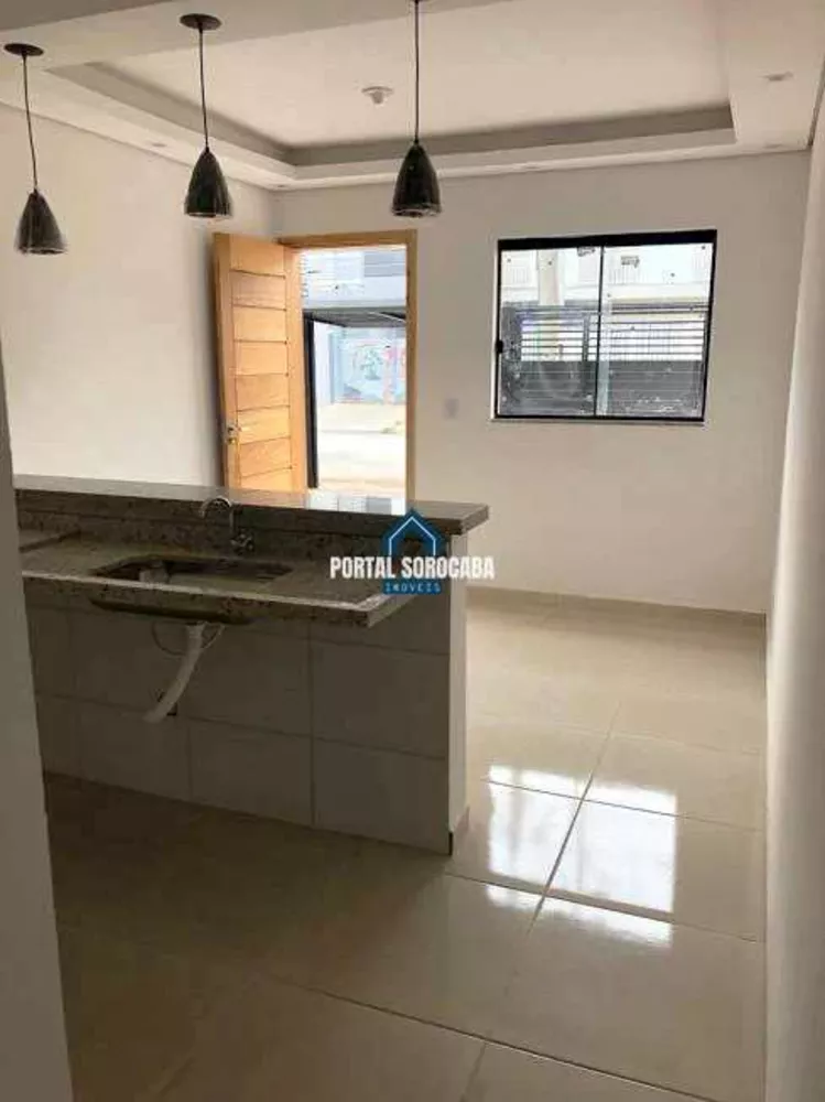 Casa à venda com 2 quartos, 55m² - Foto 1