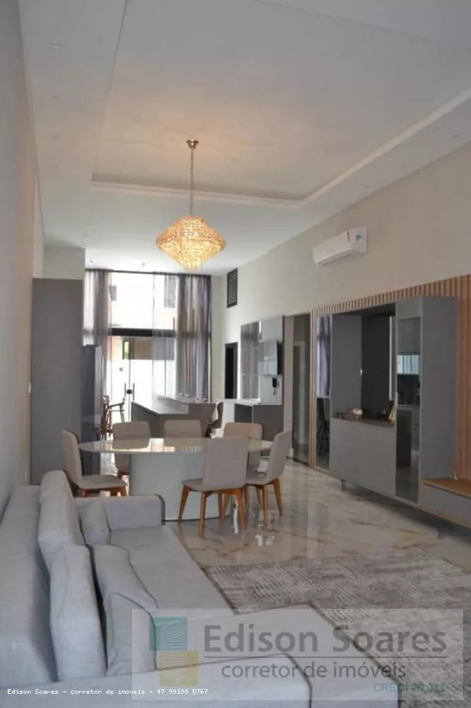 Casa à venda com 3 quartos, 360m² - Foto 3