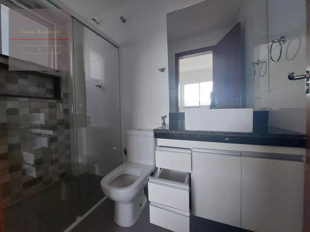 Apartamento à venda com 3 quartos, 110m² - Foto 2