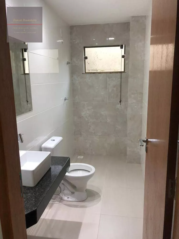 Apartamento à venda com 3 quartos, 95m² - Foto 2