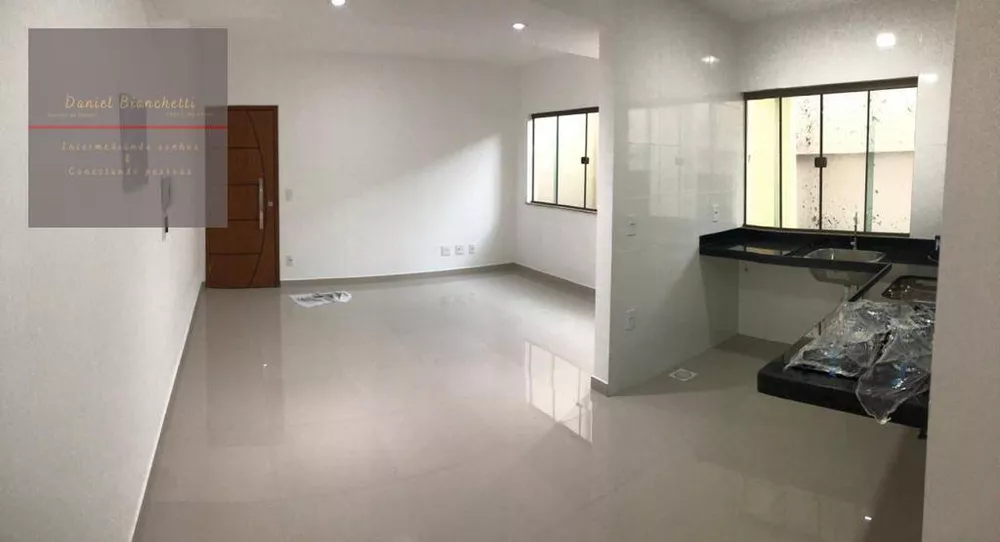 Apartamento à venda com 3 quartos, 95m² - Foto 3