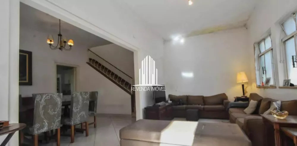 Casa à venda com 4 quartos, 200m² - Foto 2