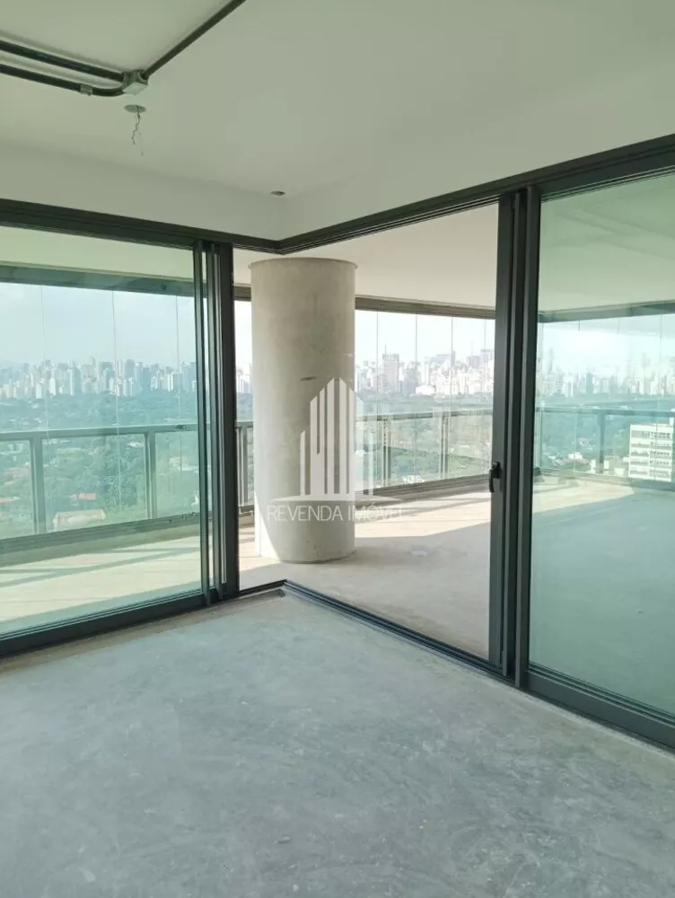 Apartamento à venda com 3 quartos, 288m² - Foto 1