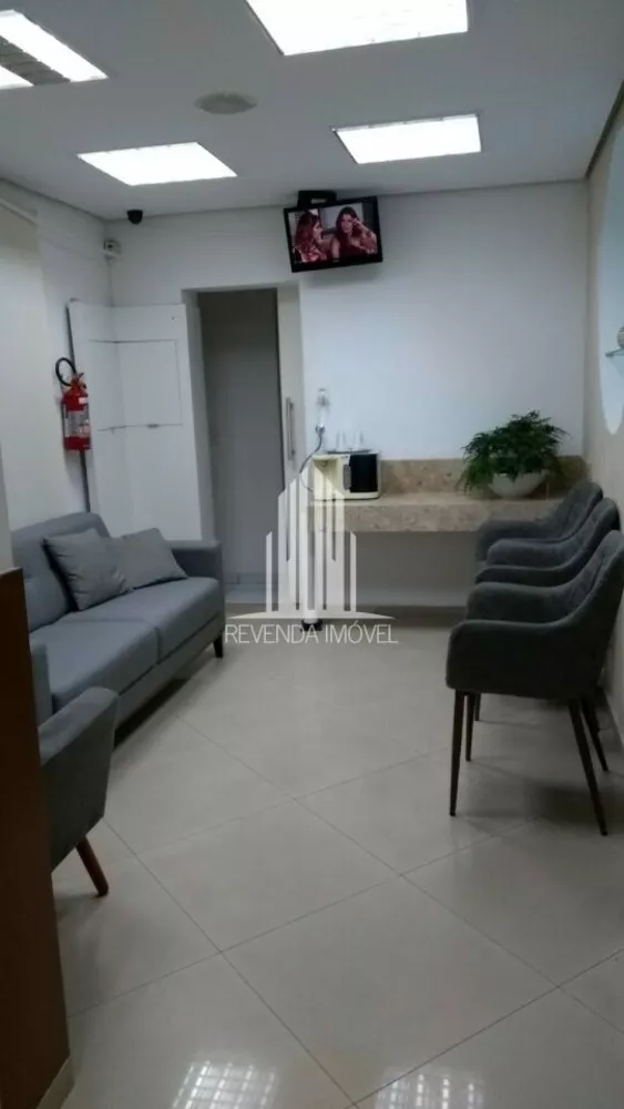 Casa Comercial à venda com 1 quarto, 125m² - Foto 2