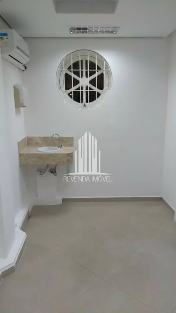 Casa Comercial à venda com 1 quarto, 125m² - Foto 8