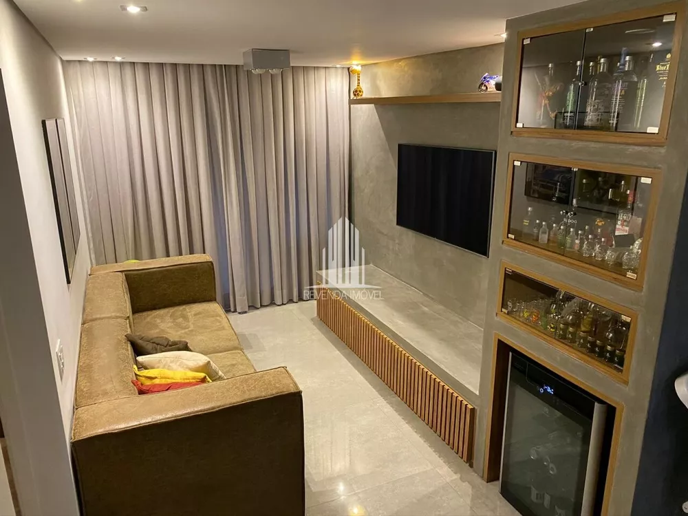 Apartamento à venda com 2 quartos, 67m² - Foto 1