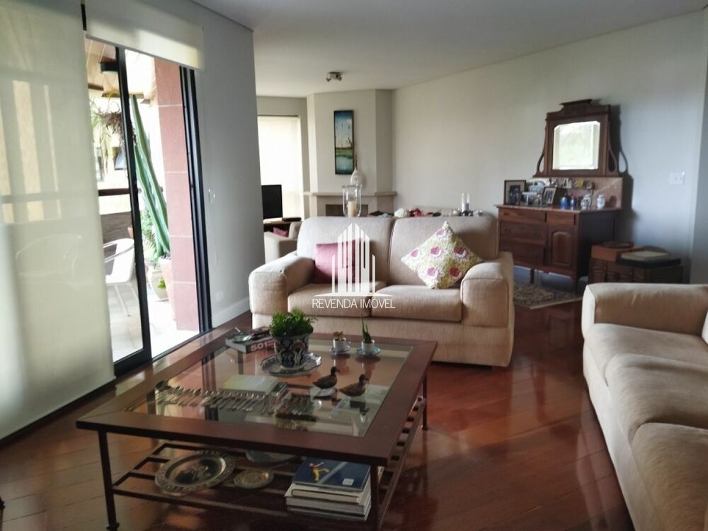 Apartamento à venda com 4 quartos, 230m² - Foto 1