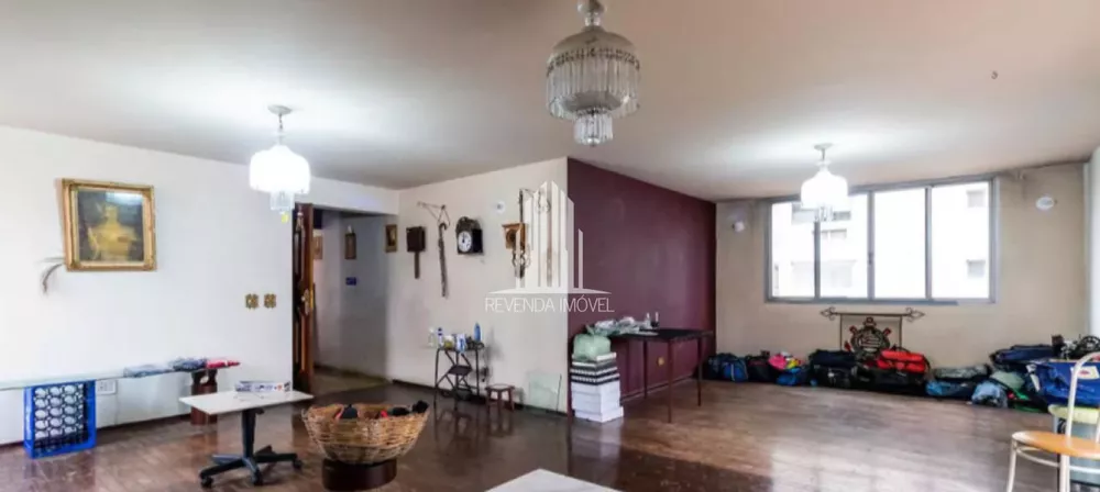 Apartamento à venda com 4 quartos, 201m² - Foto 1