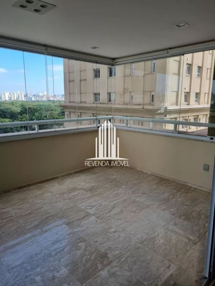 Apartamento à venda com 3 quartos, 263m² - Foto 2