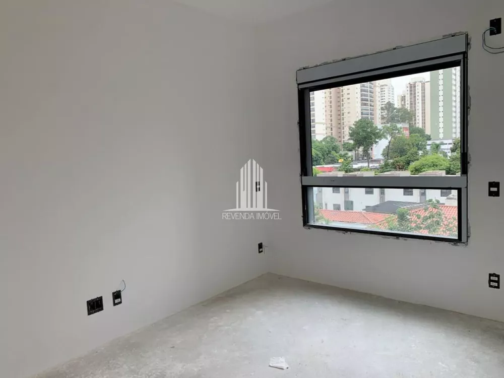 Apartamento à venda com 4 quartos, 250m² - Foto 1