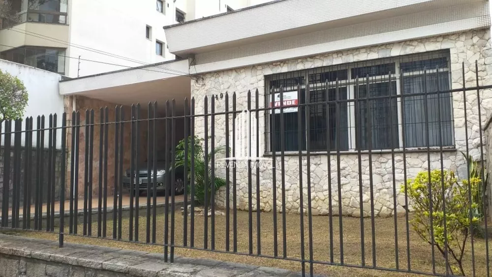 Casa à venda com 3 quartos, 500m² - Foto 1