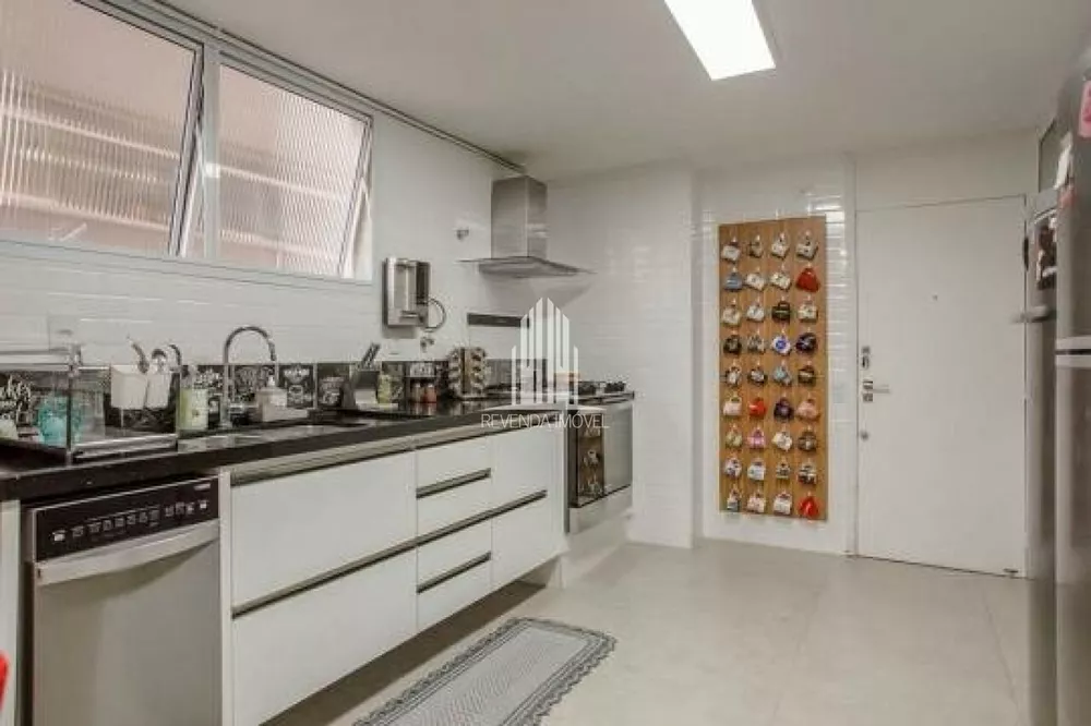 Apartamento à venda com 4 quartos, 180m² - Foto 3