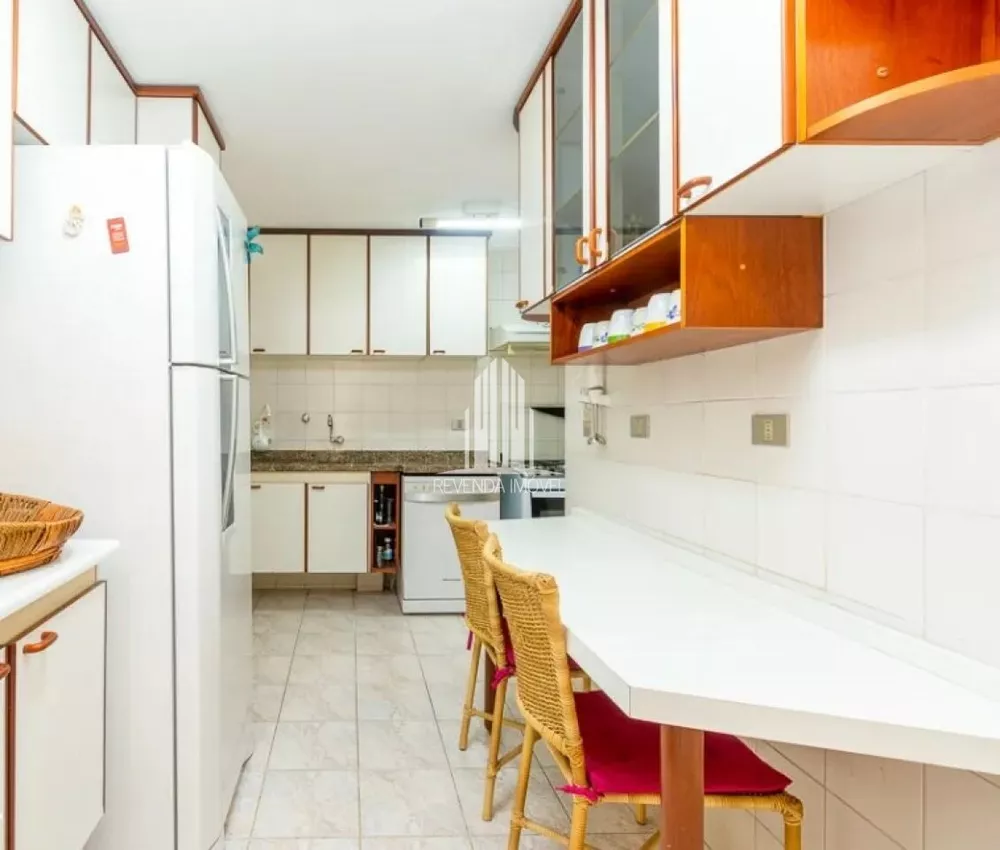 Apartamento à venda com 3 quartos, 95m² - Foto 3