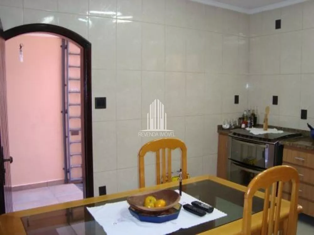 Casa de Vila à venda com 3 quartos, 200m² - Foto 11