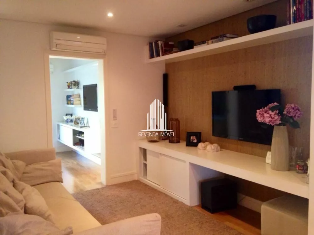 Apartamento à venda com 3 quartos, 250m² - Foto 3