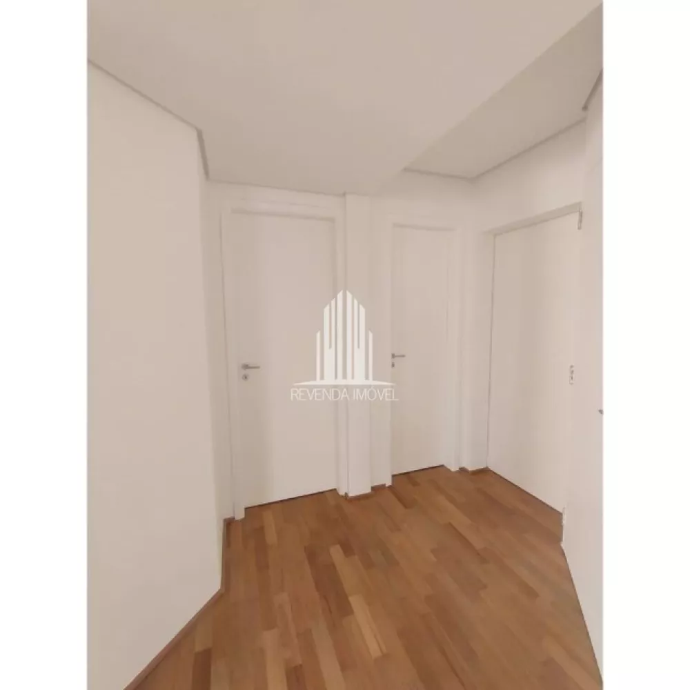 Apartamento à venda com 4 quartos, 202m² - Foto 2