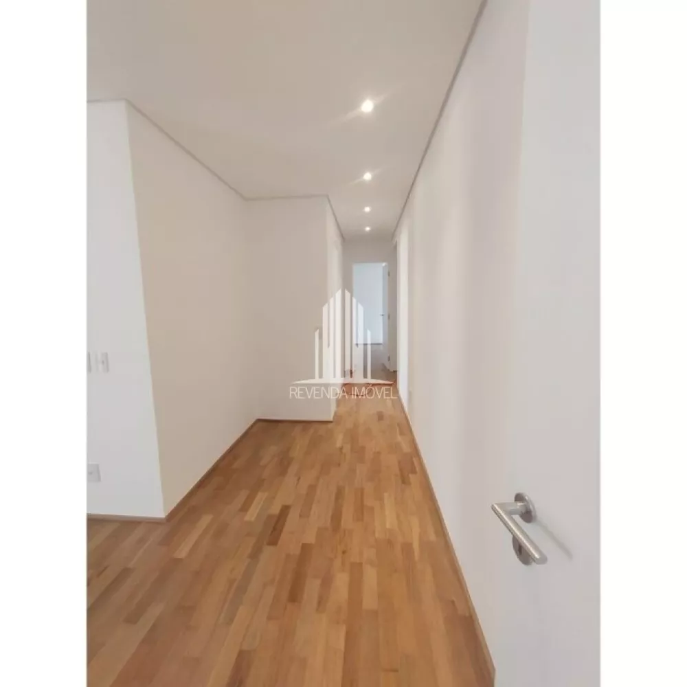 Apartamento à venda com 4 quartos, 202m² - Foto 3