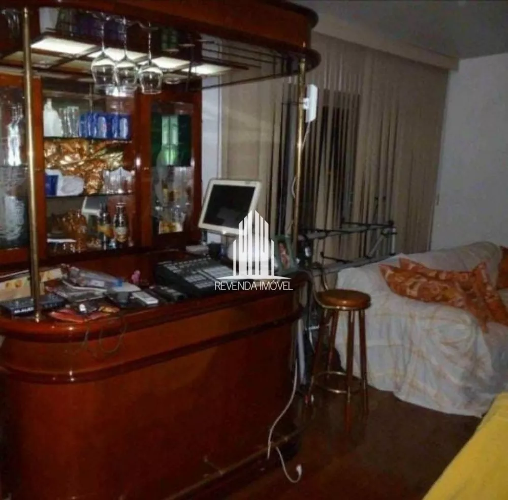 Apartamento à venda com 4 quartos, 180m² - Foto 2