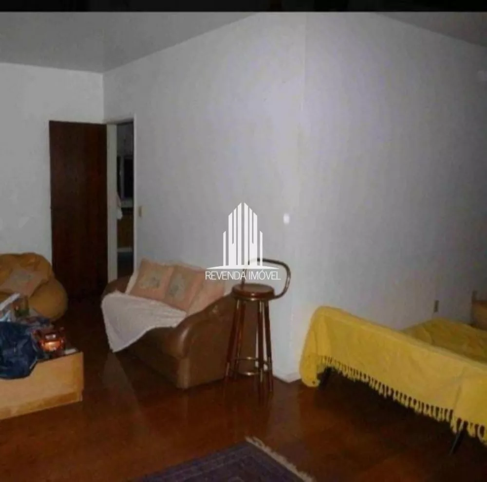 Apartamento à venda com 4 quartos, 180m² - Foto 1