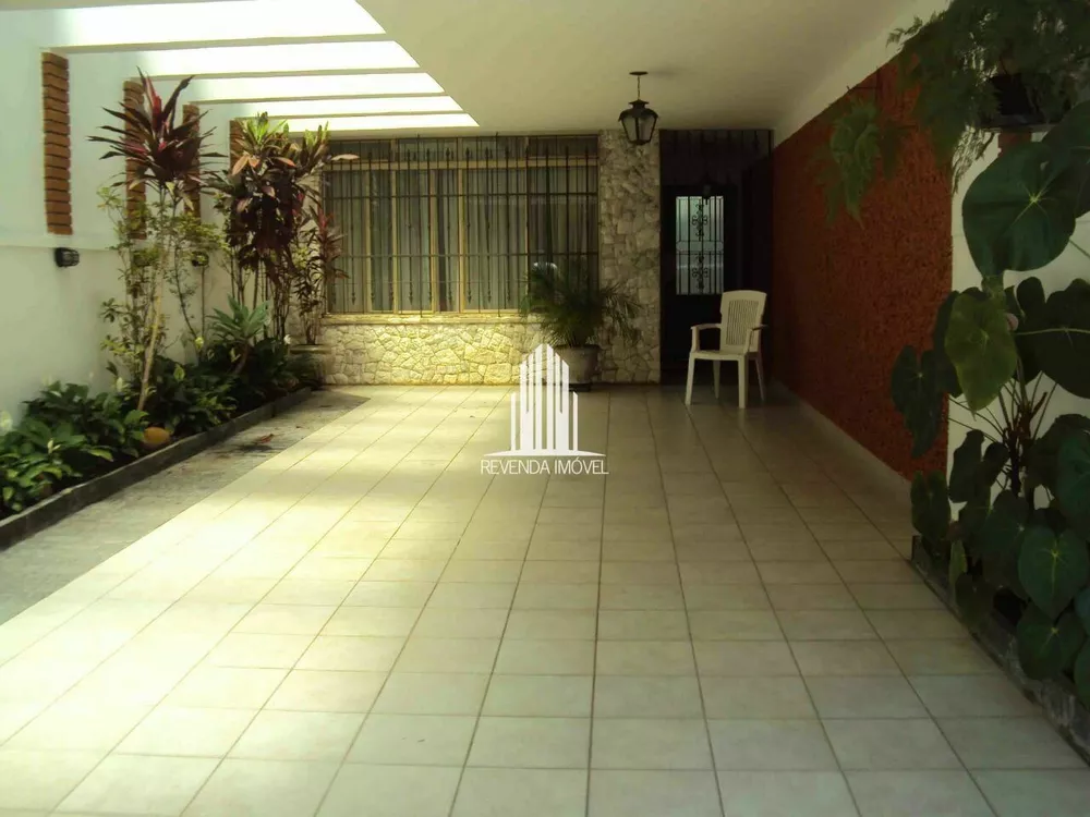 Casa à venda com 3 quartos, 160m² - Foto 1
