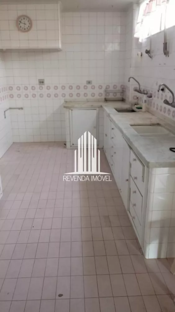 Apartamento à venda com 3 quartos, 160m² - Foto 4