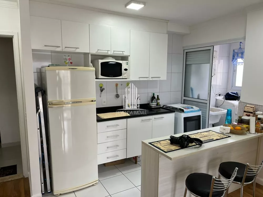 Apartamento à venda com 2 quartos, 64m² - Foto 4