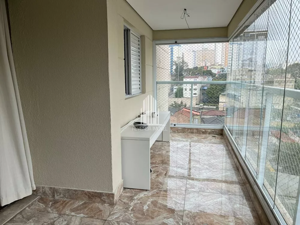 Apartamento à venda com 2 quartos, 64m² - Foto 1