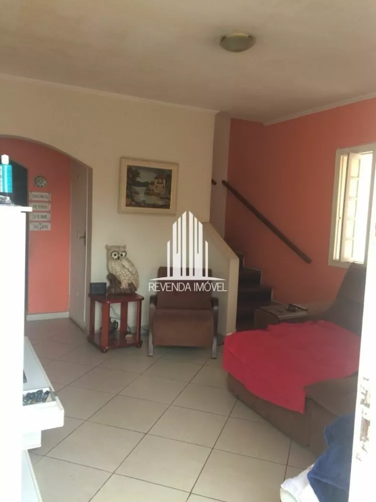 Casa à venda com 3 quartos, 240m² - Foto 1